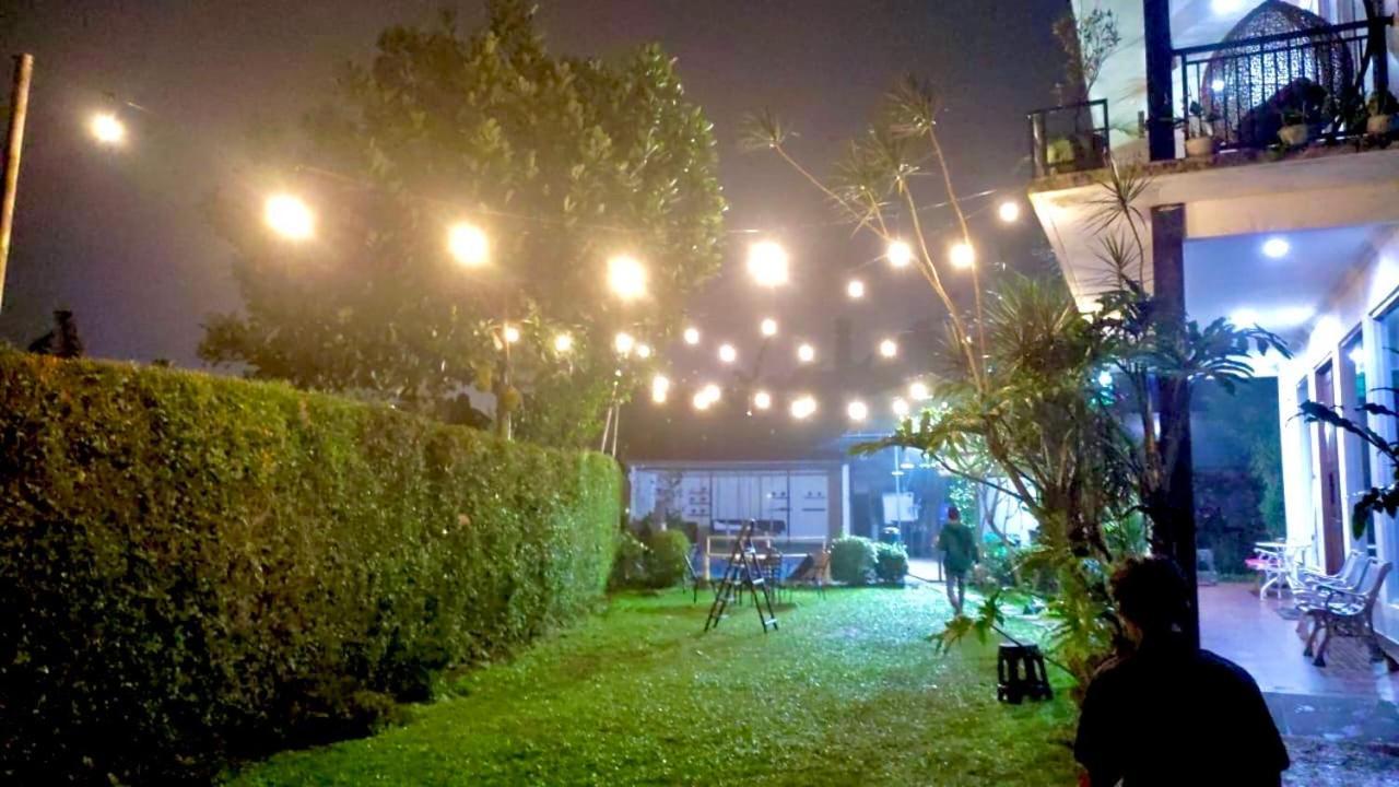 Avilla Puncak Exterior foto