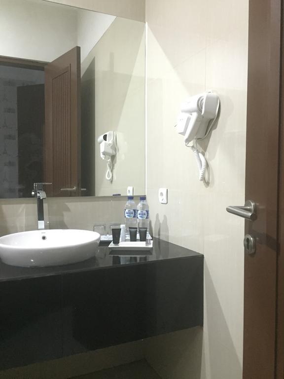 Avilla Puncak Exterior foto