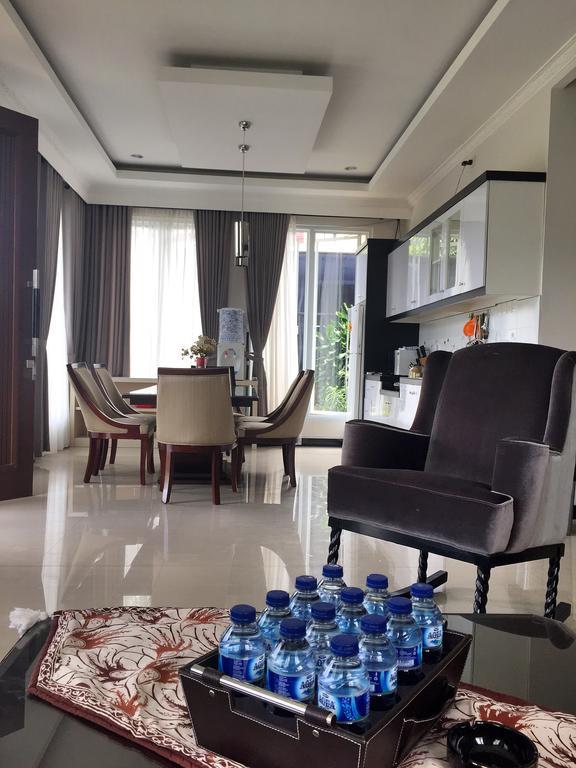 Avilla Puncak Exterior foto